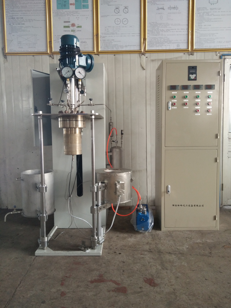 DFCF系列-釜体电动升降翻转、加热炉和水槽电动升降并可侧移1